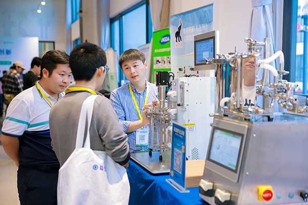 霍爾斯現(xiàn)場講解 霍爾斯現(xiàn)場講解